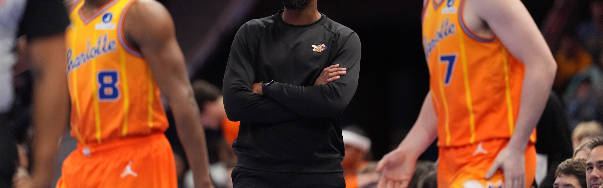 官方：1月25日黄蜂对阵奇才的比赛因天气原因提前至凌晨1点开球