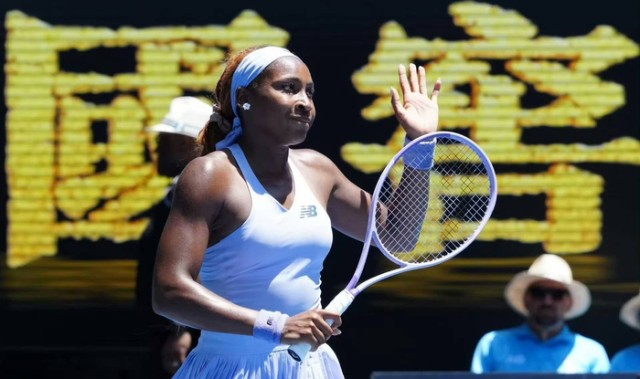 体育娱乐-高芙晋级透露偷师阿卡放小球，直言特朗普上台黑人女性处境很难|达尼洛维奇|科里-高芙|罗德·拉沃尔|女单|澳网_新浪体育_新浪新闻