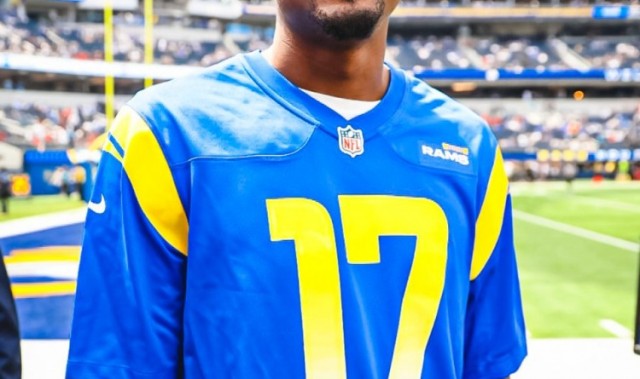 快船新援比尔亮相NFL赛场 现身观战洛杉矶公羊比赛！