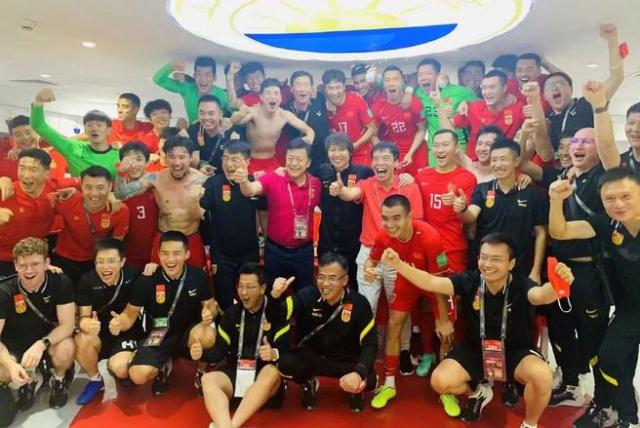 1623852308363013981.png 国足.png